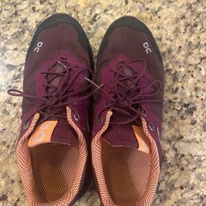 On Cloud Size 7.5